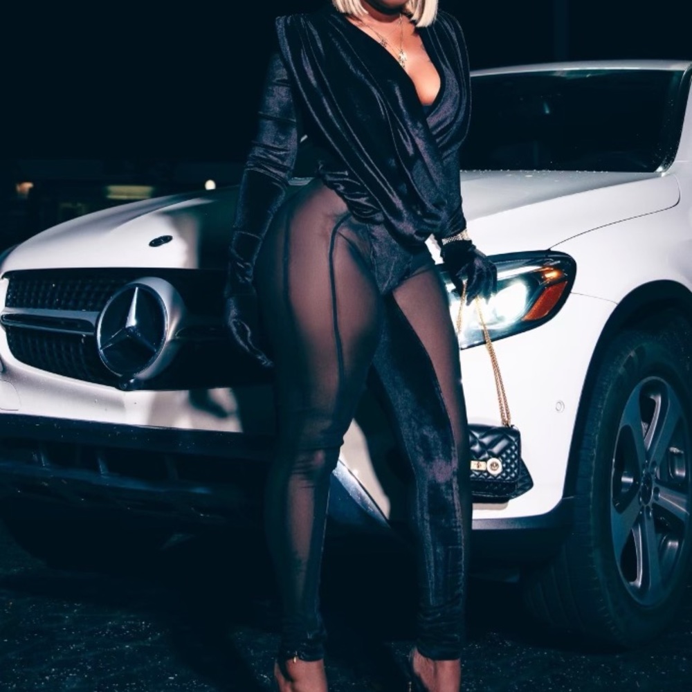 (Ellae Lisque) Sexy AF Jumpsuit | Black Velvet - Small